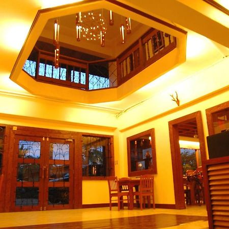 Centro Mactan Suites Lapu-Lapu City Exteriér fotografie