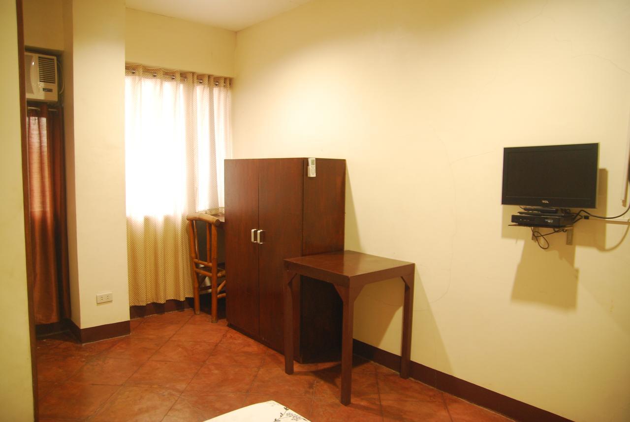 Centro Mactan Suites Lapu-Lapu City Exteriér fotografie