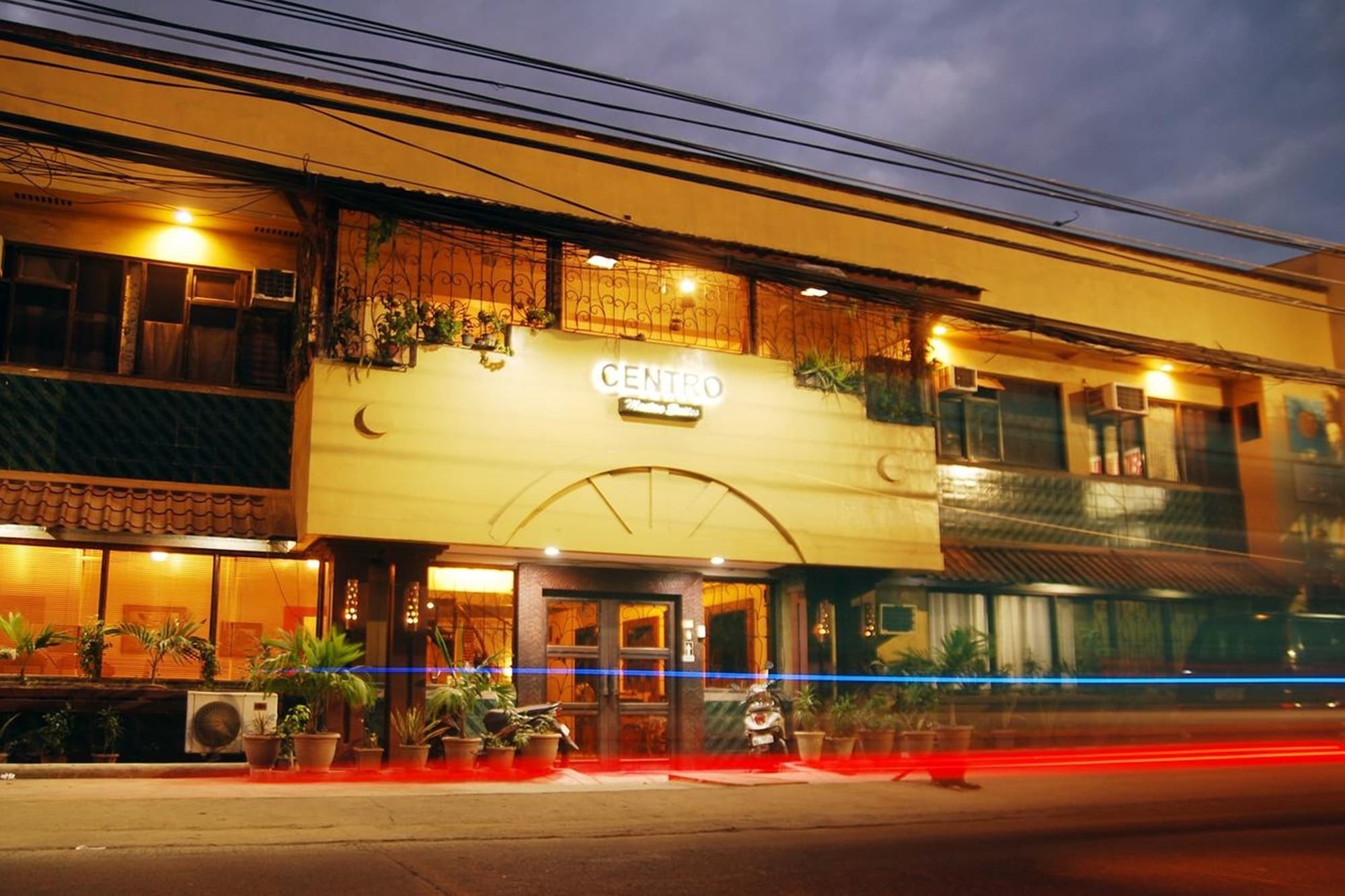 Centro Mactan Suites Lapu-Lapu City Exteriér fotografie